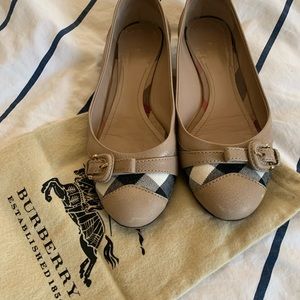 Burberry flats khaki & traditional Burberry plaid